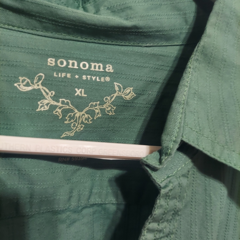 Sonoma Green Women's Button Down Shirt - Picture 2 of 5
